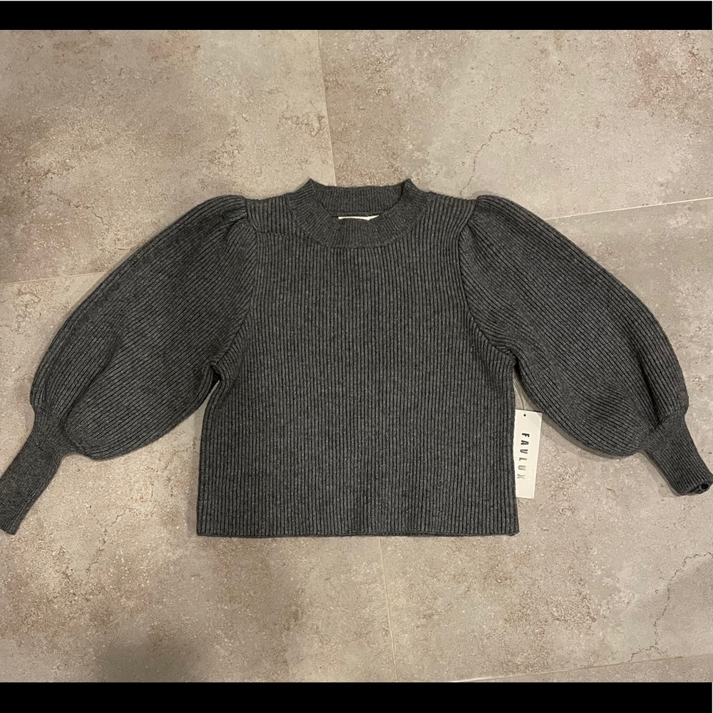 *Brand new* grey soft puff ribbed long sleeve